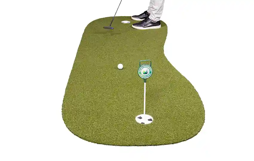 image of SYNLawn Golf PG38 850x539